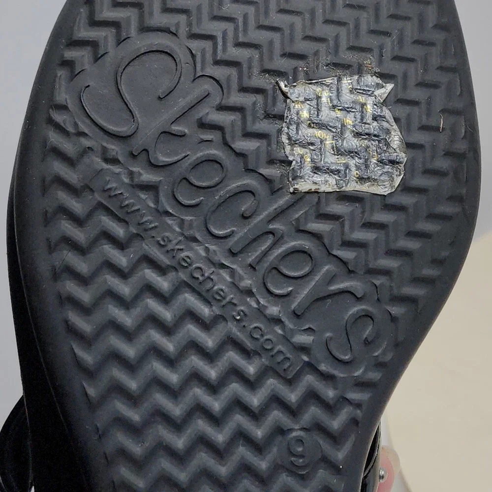 Skechers preowned very